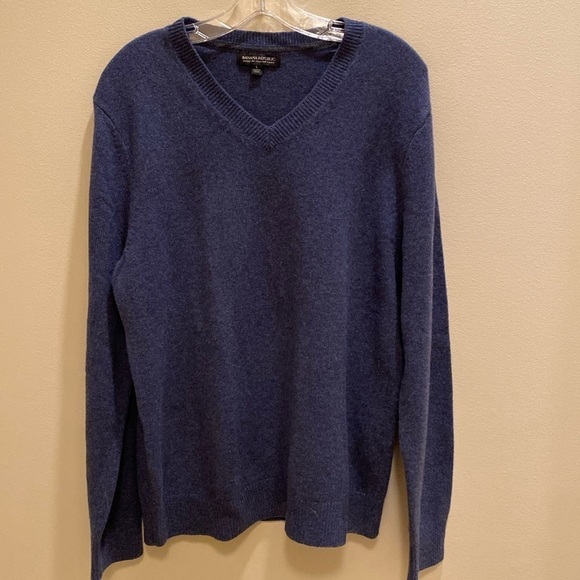Banana Republic Italian Extra Fine Merino Wool V Neck L/S Sweater Mid Blue Sz L - Picture 1 of 7